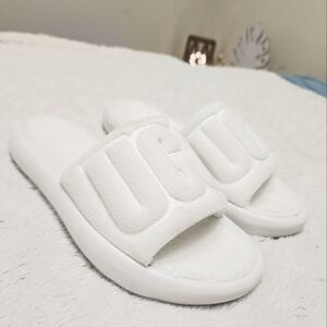 NWOT White Ugg Mini Slide Size 5